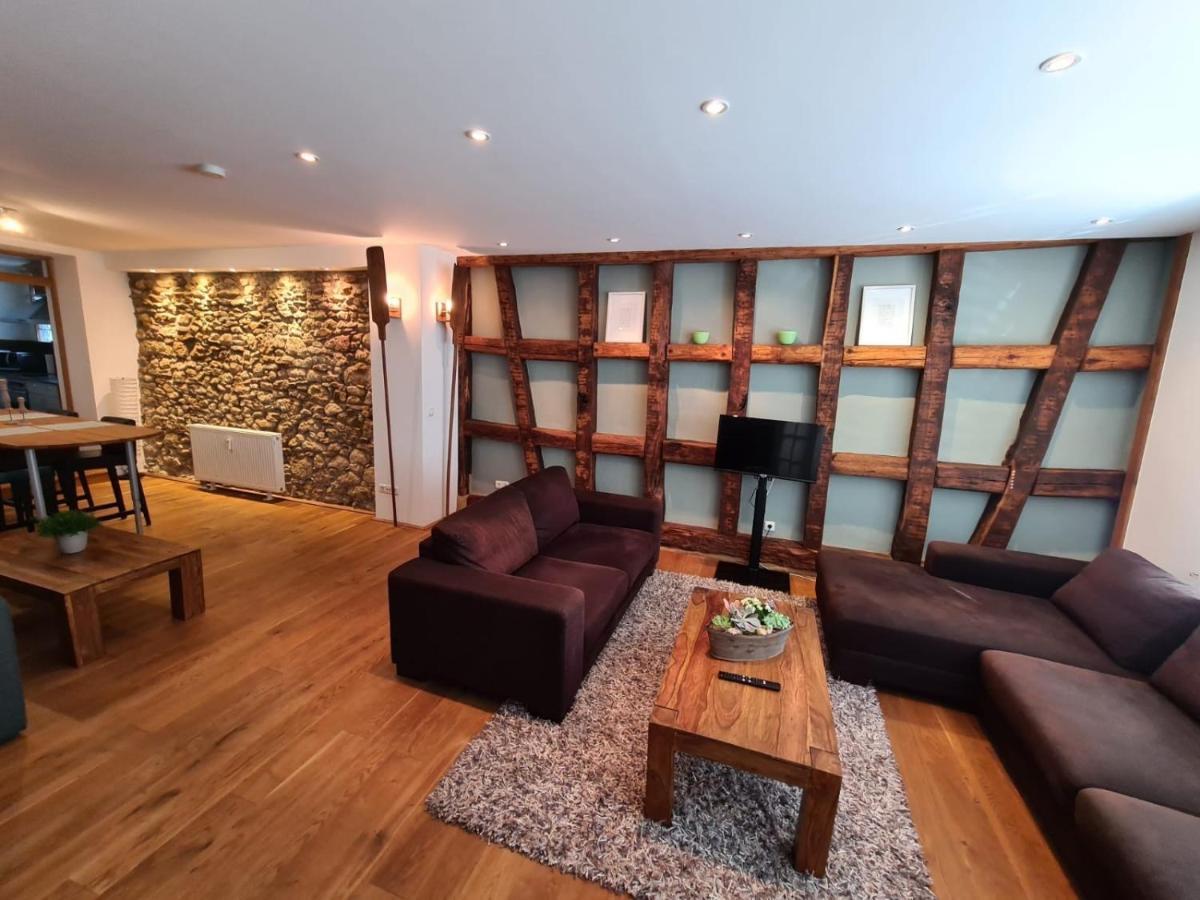 엘트빌레 Designer Unterkunft In 15. Jahrhundert Altbau 75 M² Fuer Max. 4 Personen 아파트 외부 사진